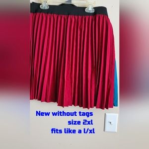 Pleated skirt